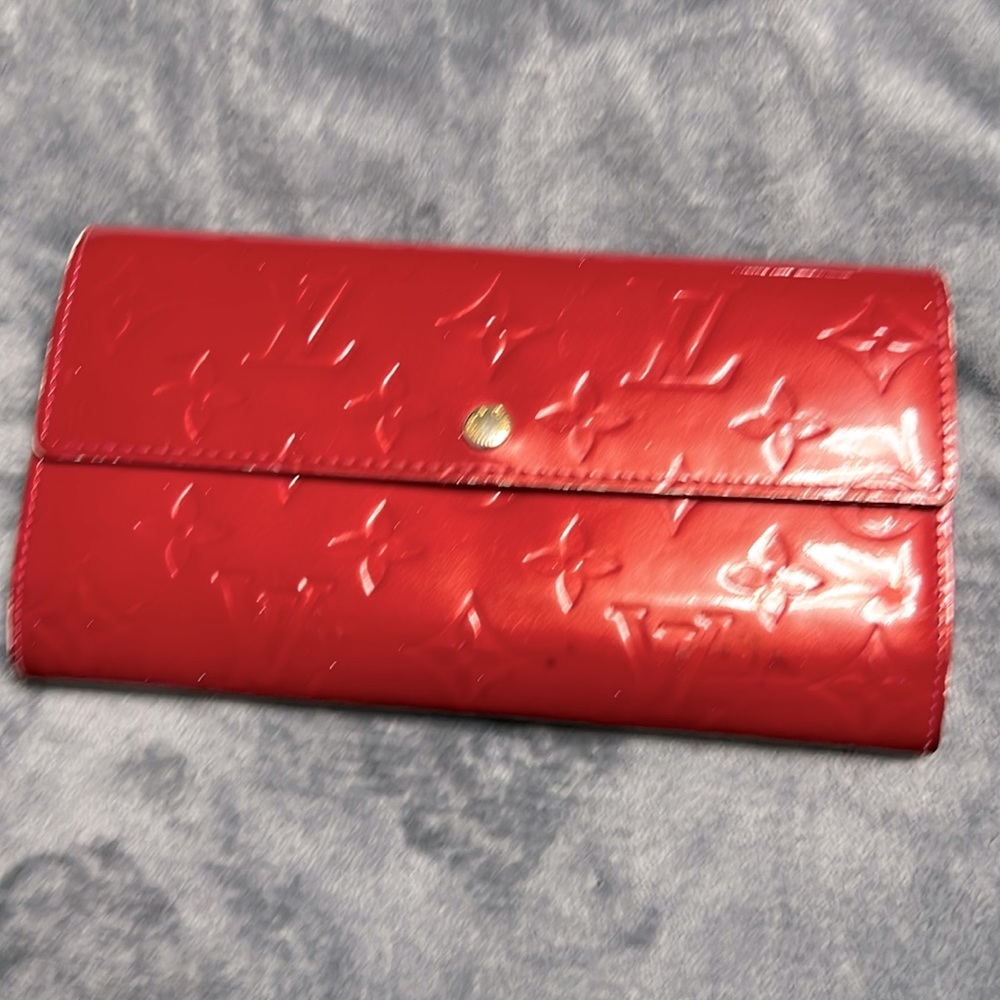 Red Louis Vuitton Vernis Wallet